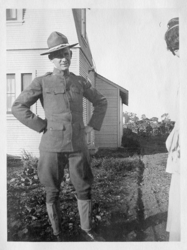 Click to see PIC 6-CAI 378 of Cairns family album (PIC 6-CAI)
