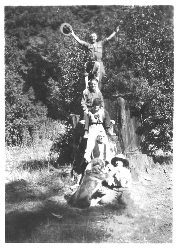 Click to see PIC 6-CAI 406 of Cairns family album (PIC 6-CAI)