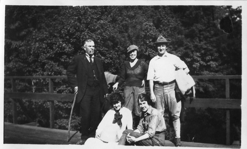 Click to see PIC 6-CAI 409 of Cairns family album (PIC 6-CAI)