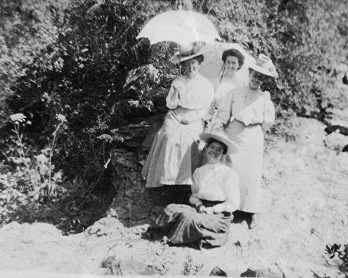Click to see PIC 6-CHA 29 of Chapman Collection (PIC 6-CHA)