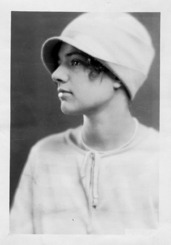 Click to see PIC 6-CHA 229 of Chapman Collection (PIC 6-CHA)
