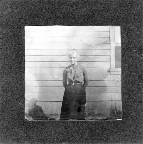 Click to see PIC 6-CHA 243 of Chapman Collection (PIC 6-CHA)