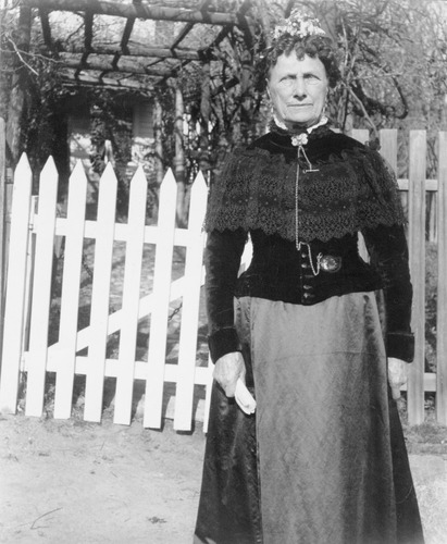 Click to see PIC 6-CHA 246 of Chapman Collection (PIC 6-CHA)