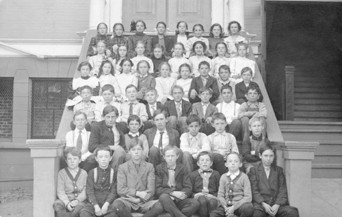Click to see PIC 6-CHA 328 of Chapman Collection (PIC 6-CHA)