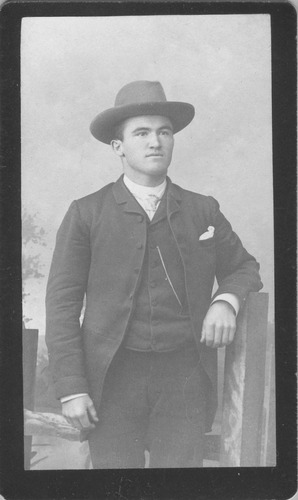 Click to see PIC 6-CHA 443 of Chapman Collection (PIC 6-CHA)