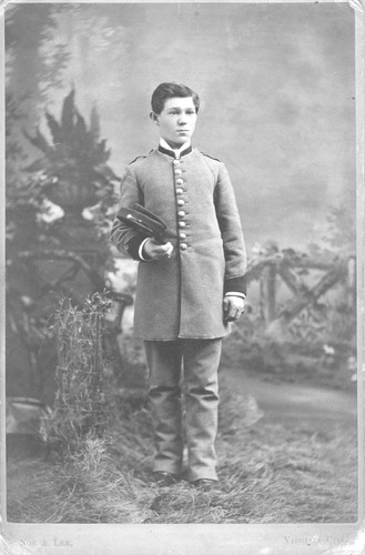 Click to see PIC 6-CHA 487 & 487B of Chapman Collection (PIC 6-CHA)