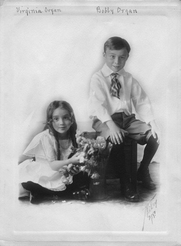 Click to see PIC 6-CHA 489 & 489B of Chapman Collection (PIC 6-CHA)