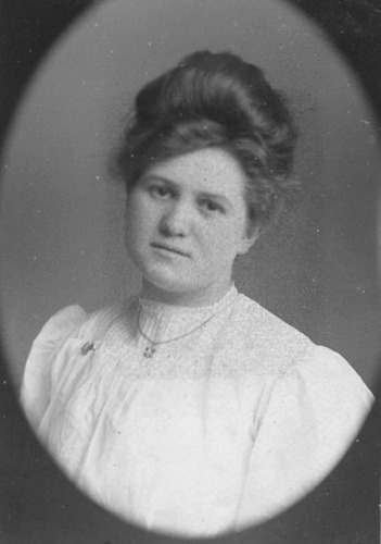 Click to see PIC 6-CHA 513 & 513B of Chapman Collection (PIC 6-CHA)