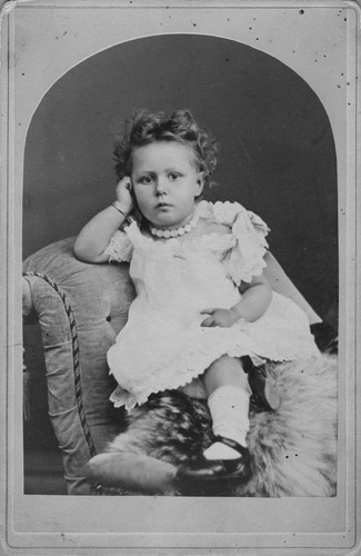 Click to see PIC 6-CHA 578 & 578B of Chapman Collection (PIC 6-CHA)