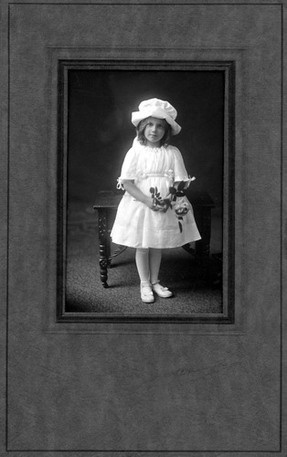 Click to see PIC 6-CHA 634 of Chapman Collection (PIC 6-CHA)