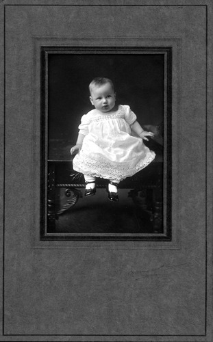Click to see PIC 6-CHA 635 of Chapman Collection (PIC 6-CHA)