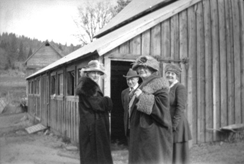 Click to see PIC 6-CHA-NEG 77 of Chapman Collection (PIC 6-CHA)