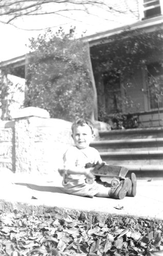 Click to see PIC 6-CHA-NEG 126 of Chapman Collection (PIC 6-CHA)