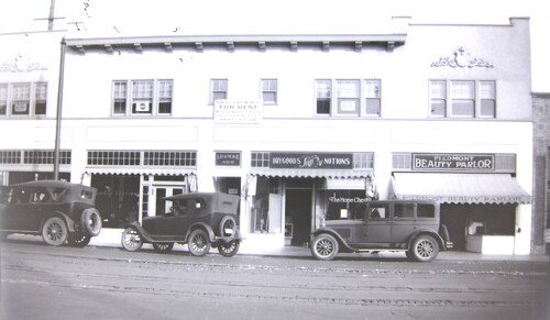 Click to see PIC 6-CHA-NEG 141 of Chapman Collection (PIC 6-CHA)