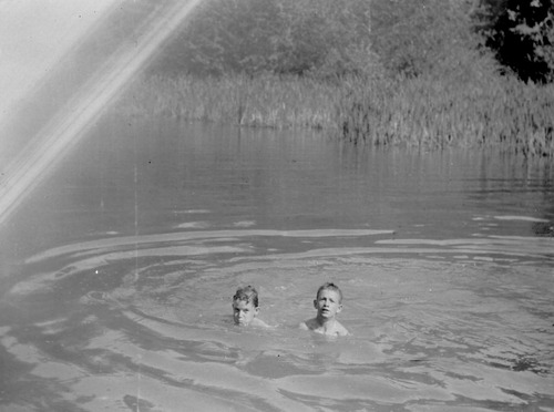 Click to see PIC 6-CRAIG 111 of Craig Family Album (PIC 6-CRAIG)