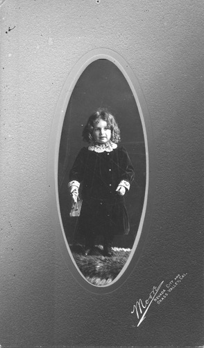 Click to see PIC 6-LEG 77 of Legg family album (PIC 6-LEG)