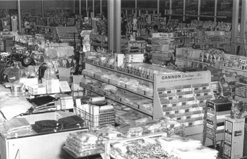 Click to see PIC 6-MAH 25 of Mahaffey Family album (PIC 6-MAH)