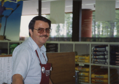 Click to see PIC 6-MAH 32 of Mahaffey Family album (PIC 6-MAH)