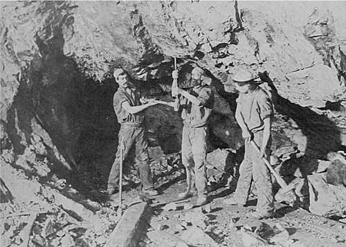 Click to see PIC 6-MNG.MUS. 252 of From the Mining Museum (PIC 6-MNG.MUS.)