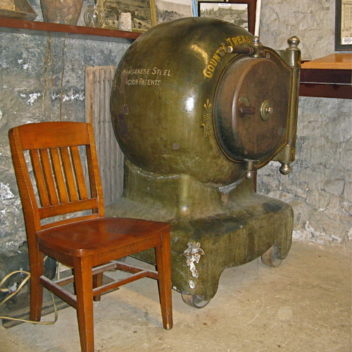 Click to see PIC 6-MNG.MUS. DISPLAY 17 of From the Mining Museum (PIC 6-MNG.MUS.)