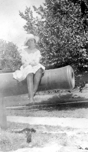 Click to see PIC 6-RUCK 68 of Edna Ruck photo Collection (PIC 6-RUCK)