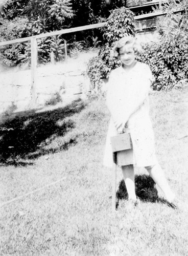 Click to see PIC 6-RUCK 136 of Edna Ruck photo Collection (PIC 6-RUCK)