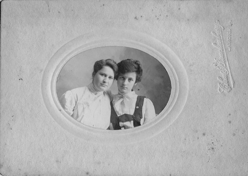 Click to see PIC 6-STO 18 & 18B of Stoll family (PIC 6-STO)