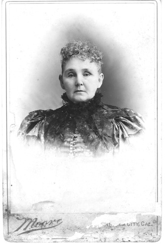 Click to see PIC 6-WOM 8 of Unidentified women (PIC 6-WOM)