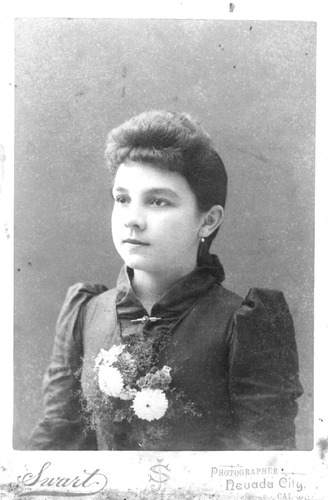 Click to see PIC 6-WOM 10 of Unidentified women (PIC 6-WOM)