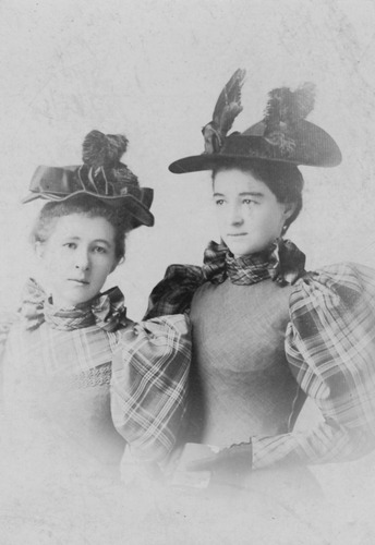 Click to see PIC 6-WOM 24 of Unidentified women (PIC 6-WOM)
