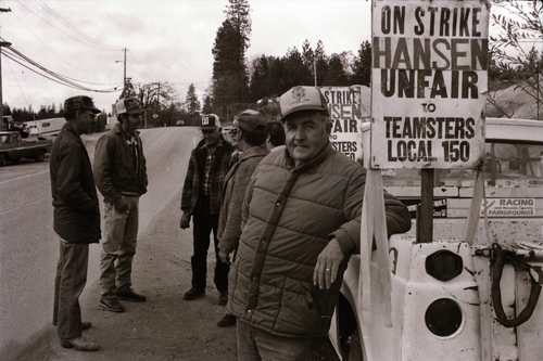 Click to see PIC 7-CARTER 29-12 of Picket Line for 1985 Hansen Bros Strike (PIC 7-CARTER 29)