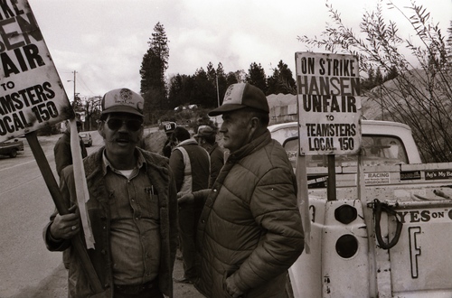 Click to see PIC 7-CARTER 29-15 of Picket Line for 1985 Hansen Bros Strike (PIC 7-CARTER 29)