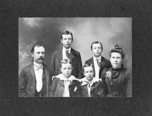Click to see POR 2-A 190 A&B of Portraits (POR 2)