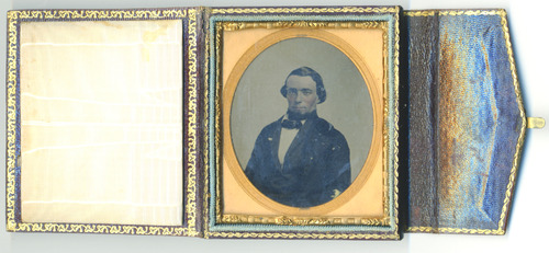 Click to see POR 2-E 4A,B of Portraits (POR 2)