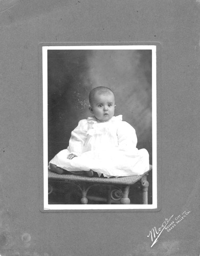 Click to see POR 3-B 41 of Portraits (POR 3)