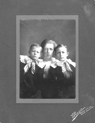 Click to see POR 3-B 45 of Portraits (POR 3)