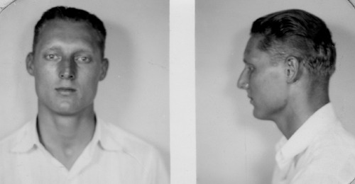 Click to see POR 3-C 1138 of Portraits (POR 3)