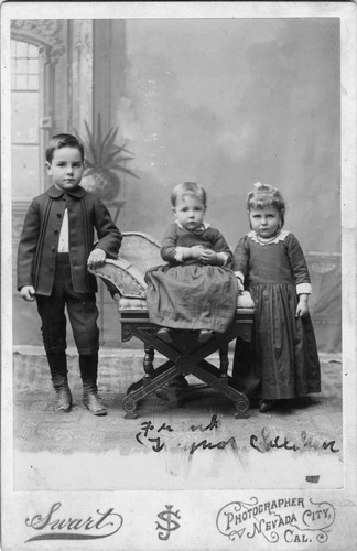 Click to see POR 4-C 256 of Portraits (POR 4)