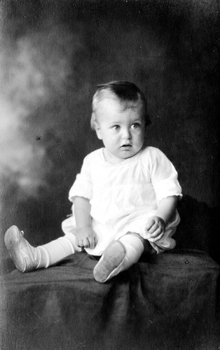 Click to see POR 4-D 84 of Portraits (POR 4)