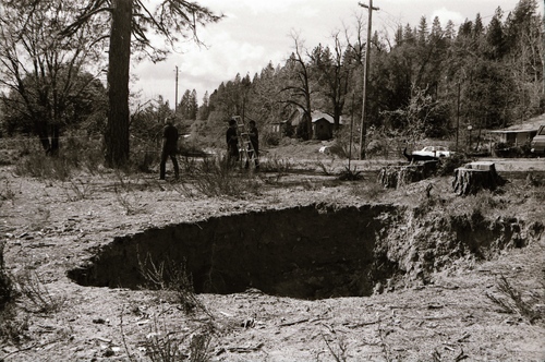 Click to see PIC 7-CARTER 2-6 of Sinkhole Above The Rood Center (PIC 7-CARTER 2)