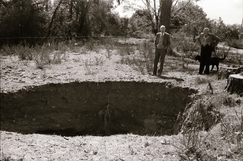 Click to see PIC 7-CARTER 2-10 of Sinkhole Above The Rood Center (PIC 7-CARTER 2)