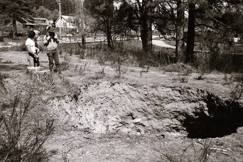 Click to see PIC 7-CARTER 2-23 of Sinkhole Above The Rood Center (PIC 7-CARTER 2)