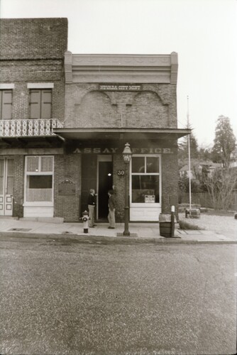 Click to see PIC 7-CARTER 84-11 of South Yuba Canal Building and Broad Street (PIC 7-CARTER 84)