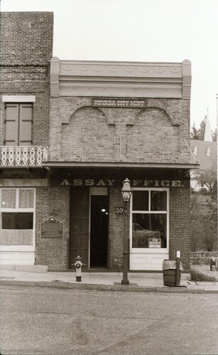 Click to see PIC 7-CARTER 84-15 of South Yuba Canal Building and Broad Street (PIC 7-CARTER 84)