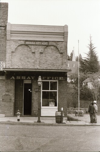 Click to see PIC 7-CARTER 84-16 of South Yuba Canal Building and Broad Street (PIC 7-CARTER 84)