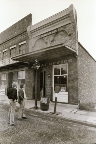 Click to see PIC 7-CARTER 84-22 of South Yuba Canal Building and Broad Street (PIC 7-CARTER 84)