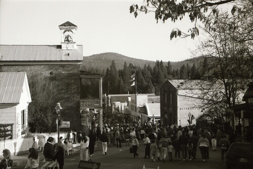 Click to see PIC 7-CARTER 65-6 of Victorian Christmas (PIC 7-CARTER 65)