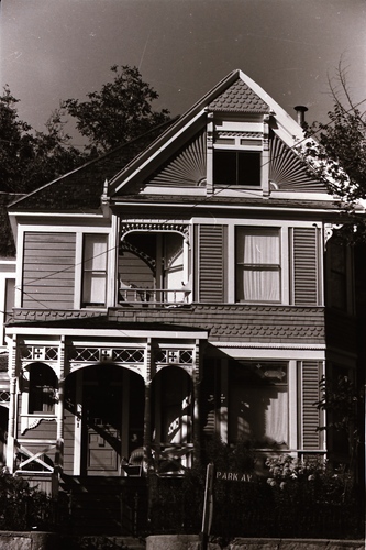 Victorian Homes Prospector Feature (PIC 7-CARTER 15)